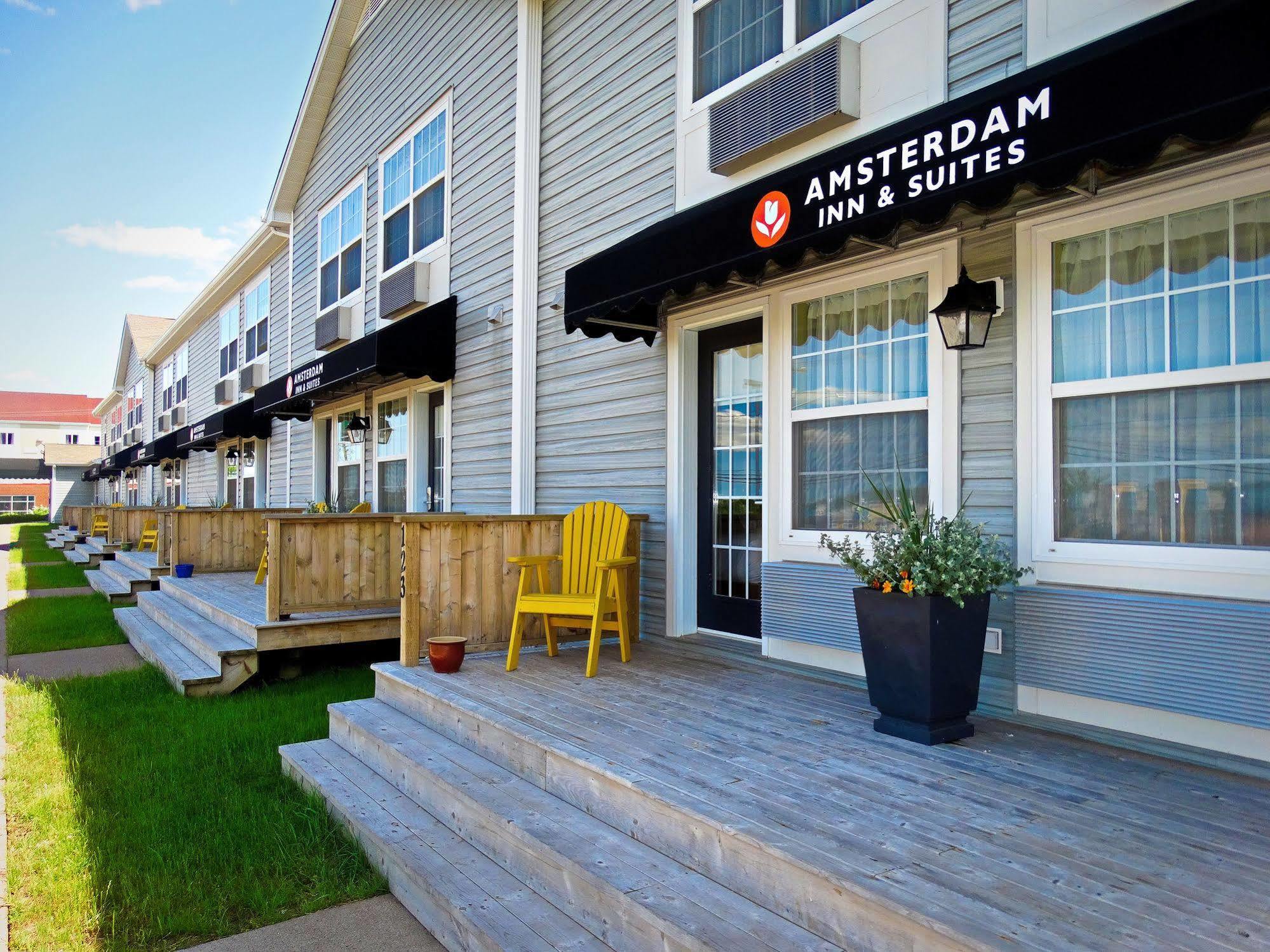 Amsterdam Inn & Suites Moncton Exterior foto